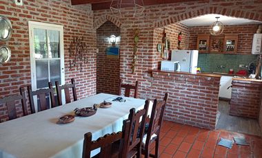 Casa en venta - 3 Dormitorios 2 Baños - 1.000Mts2 - Chapadmalal