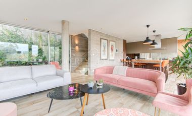 Cerro San Luis/ Moderna casa 3D más estar/ Amoblada