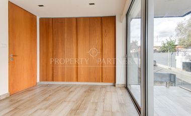 Cerro San Luis/ Moderna casa 3D más estar/ Amoblada