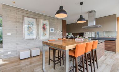 Cerro San Luis/ Moderna casa 3D más estar/ Amoblada