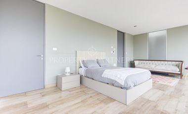 Cerro San Luis/ Moderna casa 3D más estar/ Amoblada