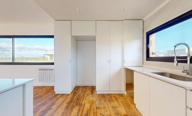 Casa en venta - 3 Dormitorios 4 Baños - Cocheras - 2.400Mts2 - La Plata