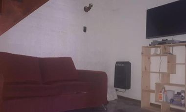 CASA EN PH EN 2 PLANTAS CON TERRAZA