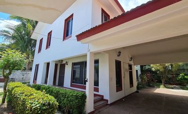 CASA RESIDENCIAL EN VENTA, AMPLIOS JARDINES. CARMEN, CAMPECHE