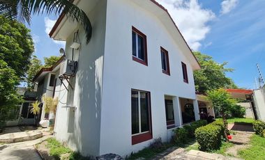CASA RESIDENCIAL EN VENTA, AMPLIOS JARDINES. CARMEN, CAMPECHE