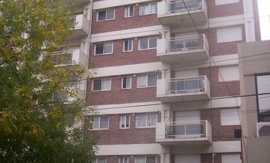 Departamento 2 ambientes en venta en Quilmes