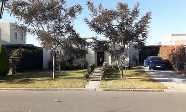 Casa en  venta en Santa Guadalupe
