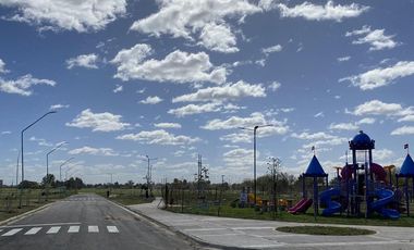 Terreno 340 m2 - Pueblo Esther - Distrito Cero