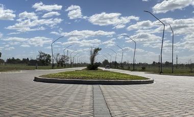 Terreno 340 m2 - Pueblo Esther - Distrito Cero
