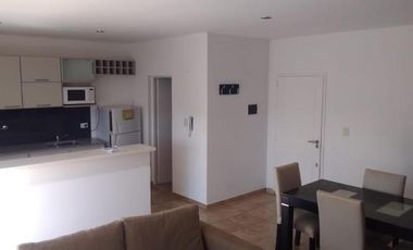 departamento  3 amb. al frente con balcon