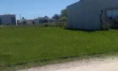 Terreno en venta - 15 x 37mts - 405mts2 - Camet