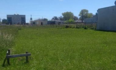 Terreno en venta - 15 x 37mts - 405mts2 - Camet