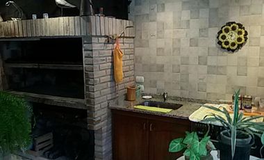 Casa 6 ambientes en venta en Quilmes Oeste