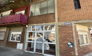 Departamento tipo Casa a 1 cuadra de Av. Mitre - Villa Dominico