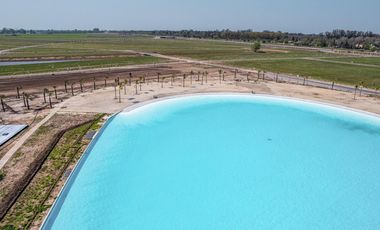 Terreno en Vida Lagoon con 1.100m2 y lindero al canal