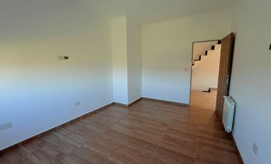 Venta/Permuta/Financiacion Casa 5 Dormitorios Estrenar. Pueblo Esther