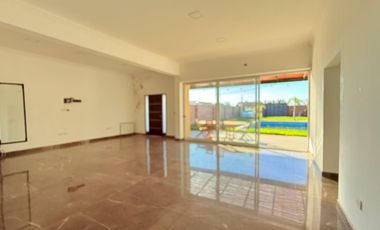 Venta/Permuta/Financiacion Casa 5 Dormitorios Estrenar. Pueblo Esther