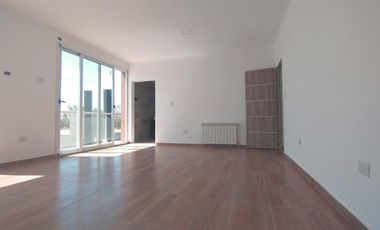 Venta/Permuta/Financiacion Casa 5 Dormitorios Estrenar. Pueblo Esther