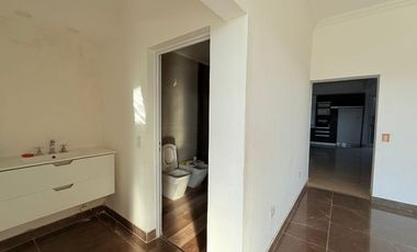 Venta/Permuta/Financiacion Casa 5 Dormitorios Estrenar. Pueblo Esther