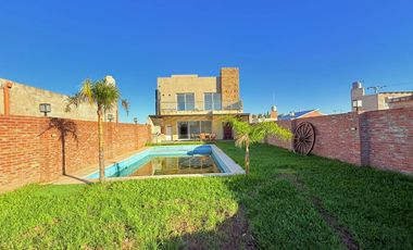 Venta/Permuta/Financiacion Casa 5 Dormitorios Estrenar. Pueblo Esther