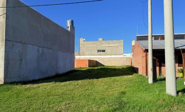 Venta/Permuta/Financiacion Casa 5 Dormitorios Estrenar. Pueblo Esther
