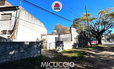 Casa con Locales en Venta, Av. Villanueva N°1108, Ingeniero Maschwitz