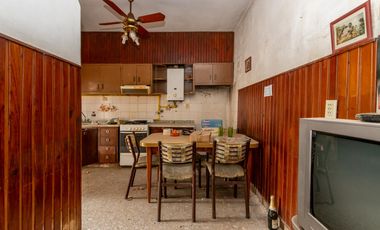 VENTA CASA CENTRO ALCORTA CON LOCAL