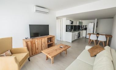 Alquiler por dia departamento 2 ambientes zona la perla para 2 personas equipado