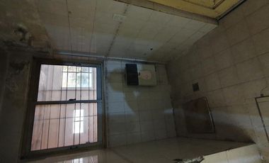 VENTA - Casa con 3 Habitaciones y Pileta en un Lote de 300m2 en el Barrio Santa Genoveva