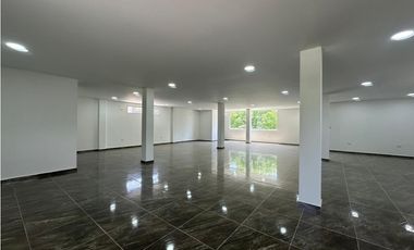 Arriendo local para estrenar en segundo piso