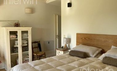 Casa 5 ambientes con pileta y jardín - Zarate - ALQUILER