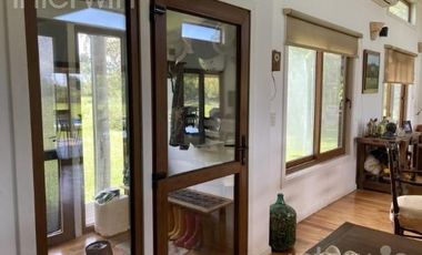 Casa 5 ambientes con pileta y jardín - Zarate - ALQUILER