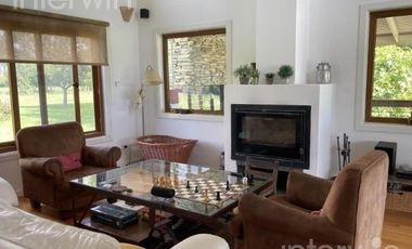 Casa 5 ambientes con pileta y jardín - Zarate - ALQUILER
