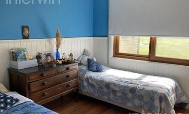 Casa 5 ambientes con pileta y jardín - Zarate - ALQUILER