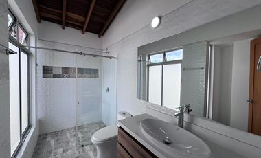 CASA EN VENTA UBICADA EN LA CEJA SECTOR VIVA