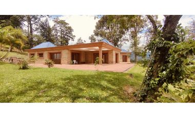 Venta Hermosa casa Campestre Envigado Escobero  2000m2💰2930 Mill