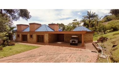 Venta Hermosa casa Campestre Envigado Escobero  2000m2💰2930 Mill