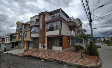 VENTO CASA FUSAGASUGA, FAMILIAR 3 PISOS