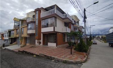 VENTO CASA FUSAGASUGA, FAMILIAR 3 PISOS