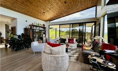 Vendo hermosísima casa Campestre vereda el Capiro, Rionegro