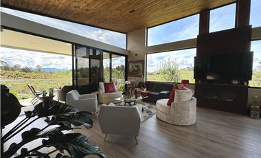 Vendo hermosísima casa Campestre vereda el Capiro, Rionegro