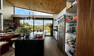 Vendo hermosísima casa Campestre vereda el Capiro, Rionegro