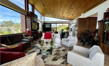 Vendo hermosísima casa Campestre vereda el Capiro, Rionegro