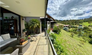 Vendo hermosísima casa Campestre vereda el Capiro, Rionegro