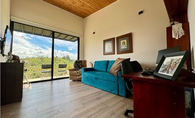 Vendo hermosísima casa Campestre vereda el Capiro, Rionegro