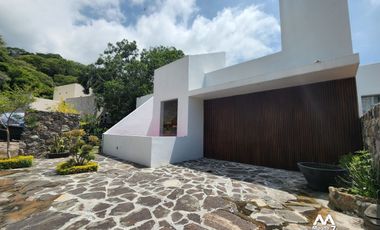 CASA EN VENTA EN SAN JUAN COSALA AJIJIC