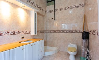 Valle de Los Chillos, Casa en Venta, 302m2, 4 Habitaciones