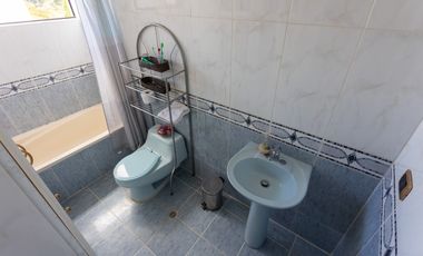 Valle de Los Chillos, Casa en Venta, 302m2, 4 Habitaciones