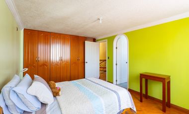 Valle de Los Chillos, Casa en Venta, 302m2, 4 Habitaciones