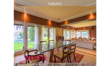 VENTA Espectacular Chalet 5 amb sobre gran lote - zona Constitución